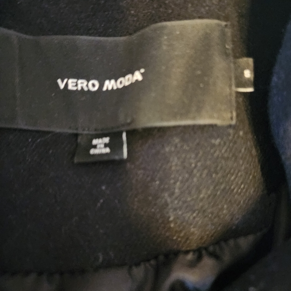 Vera Moda Coat - Picture 2 of 2